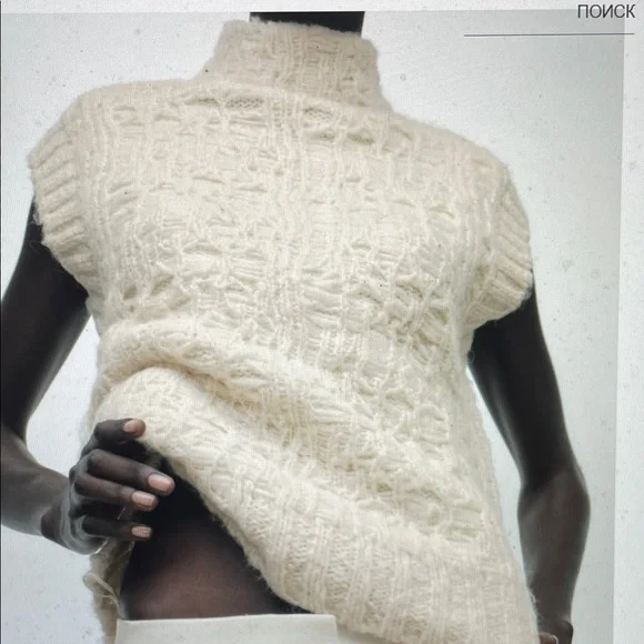 Zara Cream Cable-Knit Sleeveless Turtleneck Sweater with side slits - Picture 2 of 8